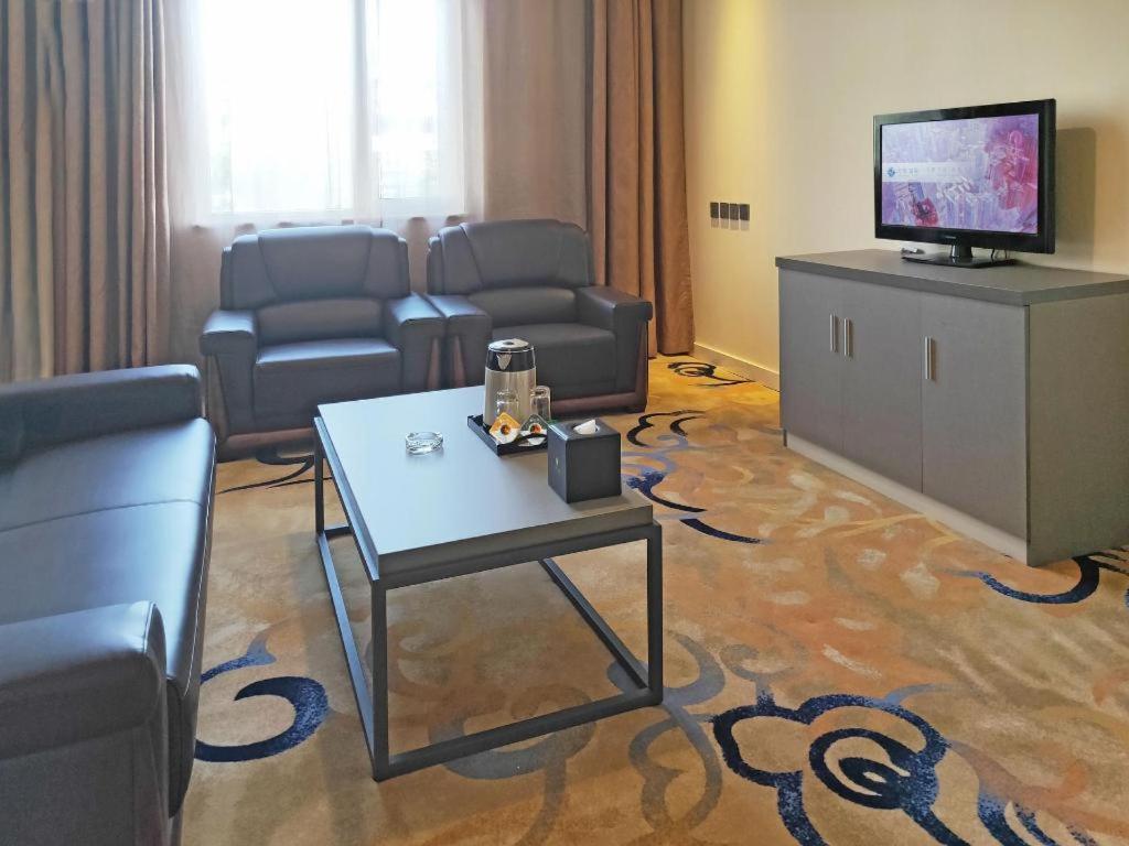 Chonpines Hotels- Shijiazhuang Fangbei Ershilipu  Exteriör bild